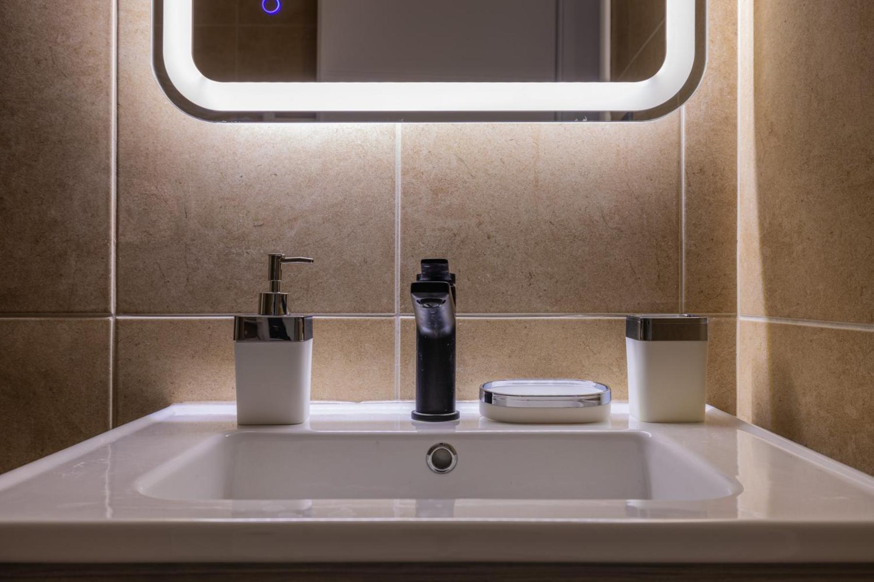 Luxury Central Apartment 2 Xanthi Bagian luar foto